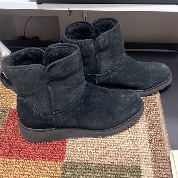 Black ugg boots 8.5 - Picture 2 of 5